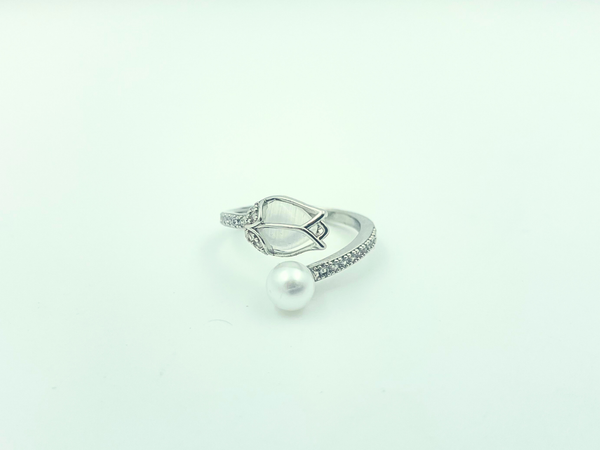 Luna Leaf Pearl Ring (Silver Edition)