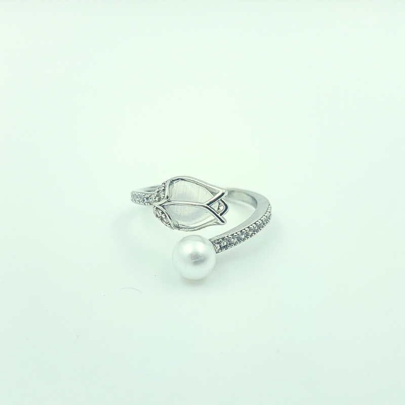 Luna Leaf Pearl Ring (Silver Edition)