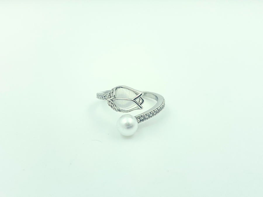 Luna Leaf Pearl Ring (Silver Edition)