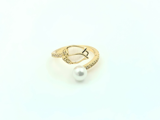 Luna Leaf Pearl Ring