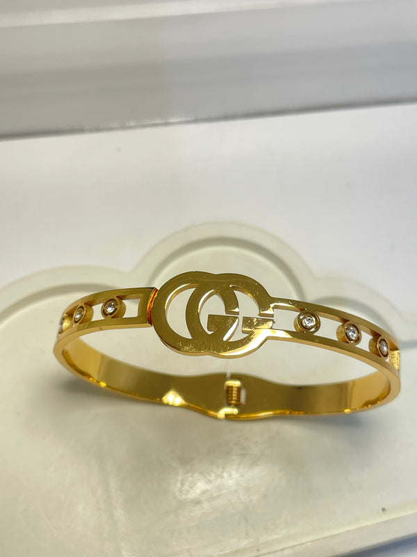 Radiant Halo Gold Bracelet