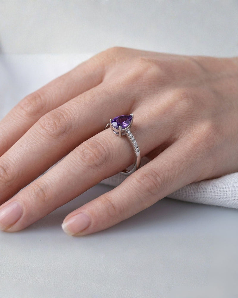 Aurora Amethyst Ring