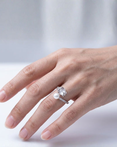 Luna Leaf Pearl Ring (Silver Edition)